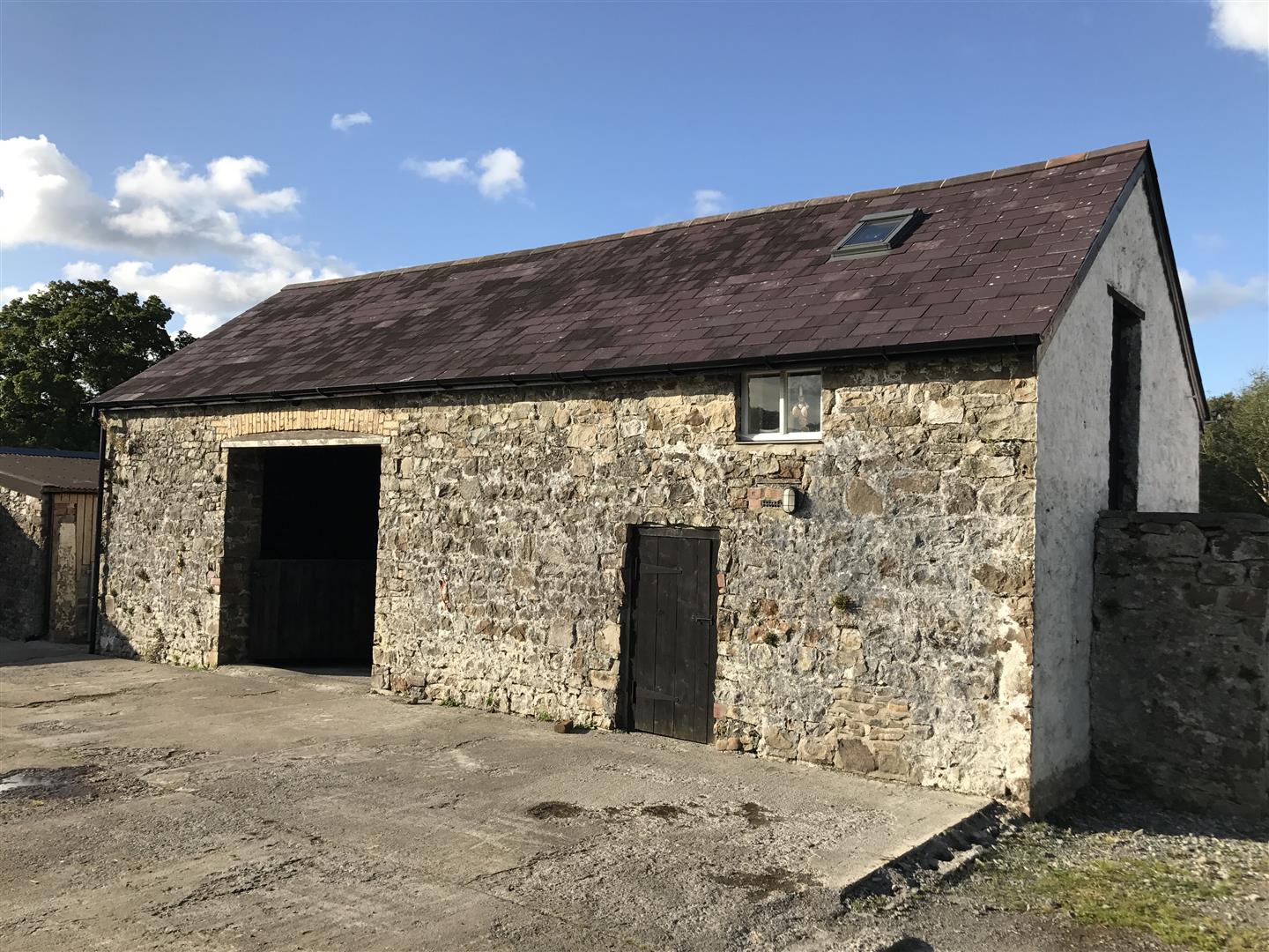 TRADITIONAL STONE BARN